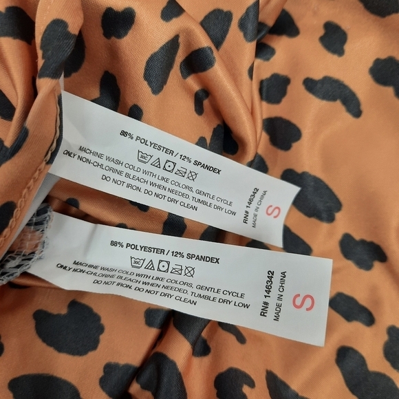 NWT‎ Catherine Malandrino Cheeta Print Yoga Pant Set Sz Small Women's Activewear - Picture 10 of 10